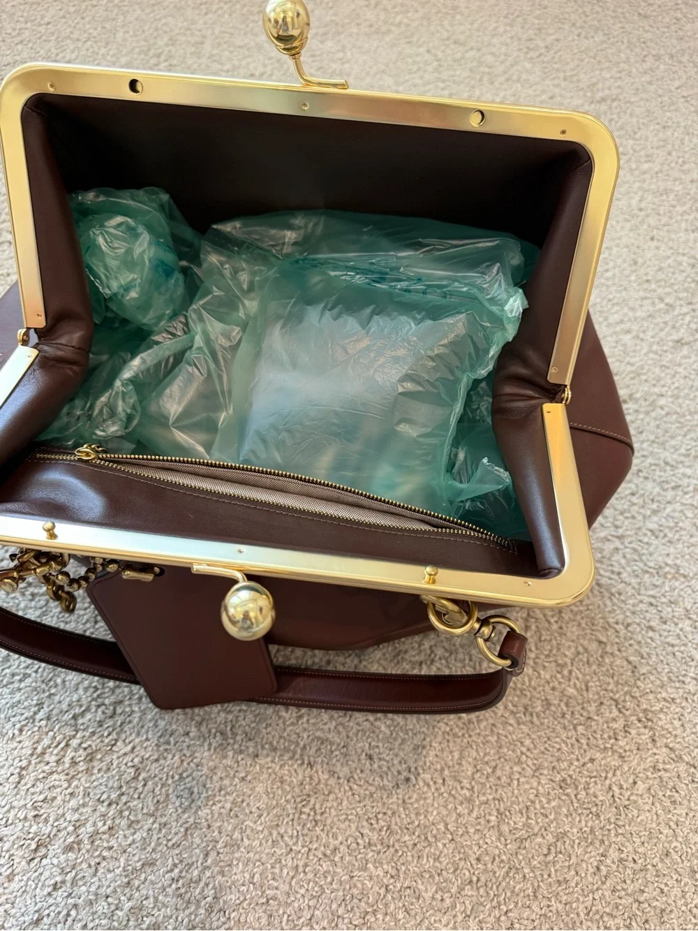 ✨ Coach Large Kisslock Frame Bag/Maple🍁 ✨